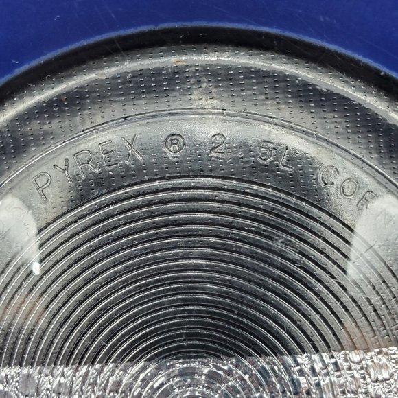Pyrex Dark Blue 325 Clear Glass Bottom Mixing Nesting Serving 2.5 Quart Bowl - Picture 10 of 10